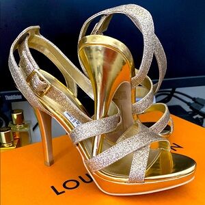 Golden Heels sandals, size 7.5